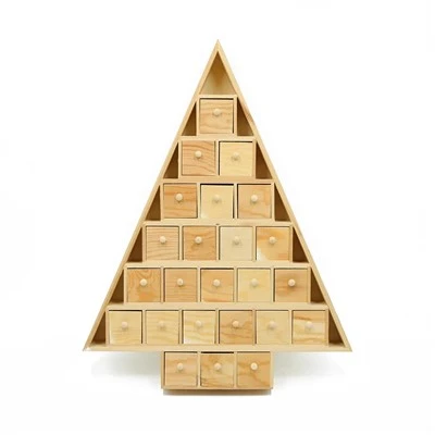 Ufærdig adventskalender med 24 skuffer